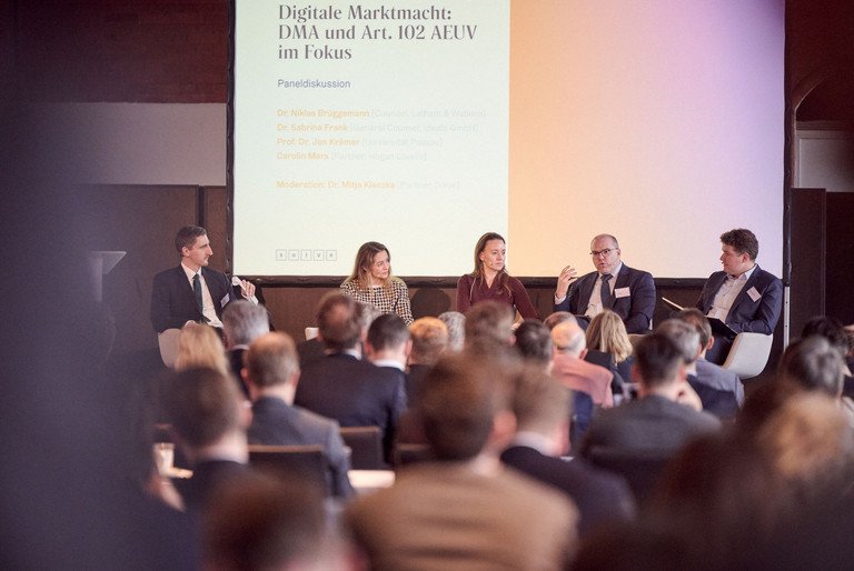 Diskussion Solve Wettbewerbstag